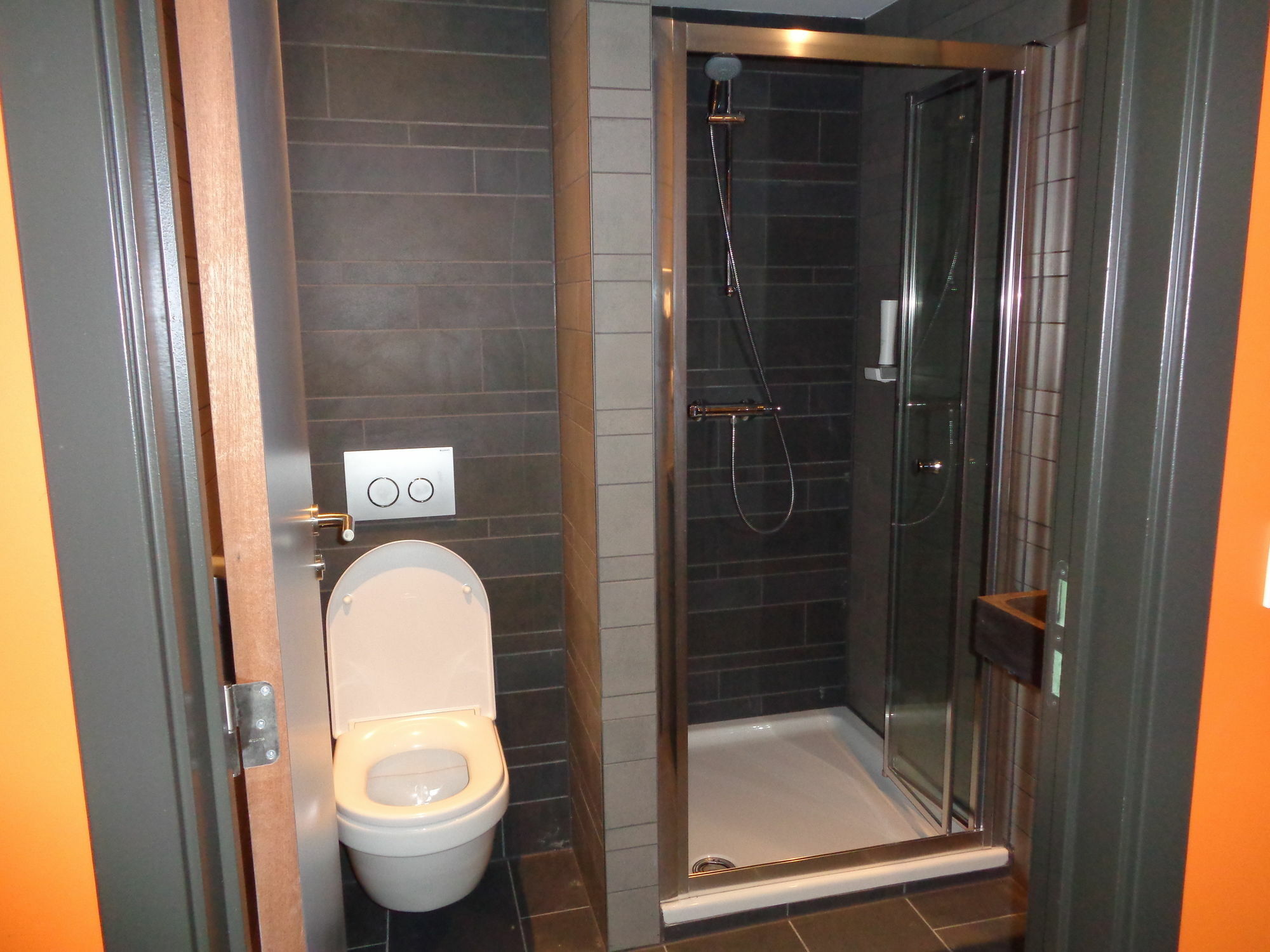 Brxxl 5 City Centre Hostel Брюссель Экстерьер фото
